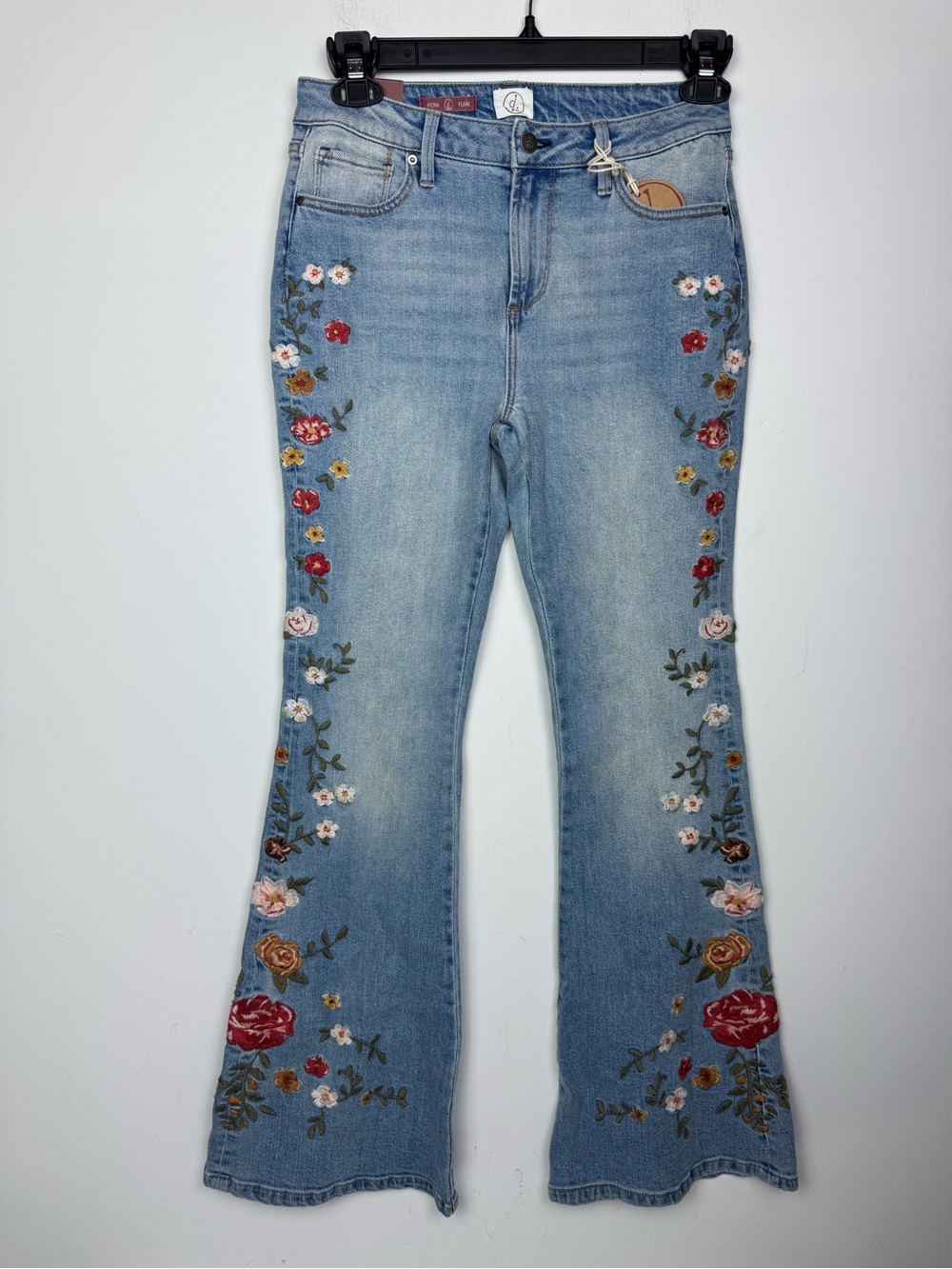 Driftwood Fiora Flare Embroidered Flare Leg Jeans Medium Wash Size 6 NEW